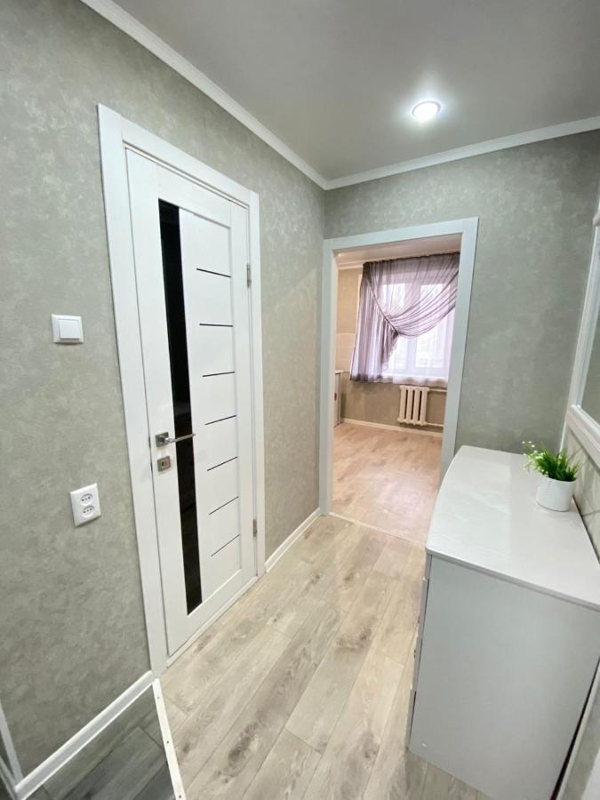 Вип 1Комн Айтиева 70 Uralsk Exterior photo