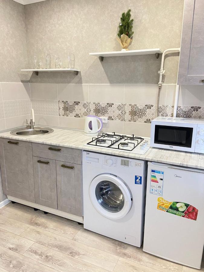 Вип 1Комн Айтиева 70 Uralsk Exterior photo